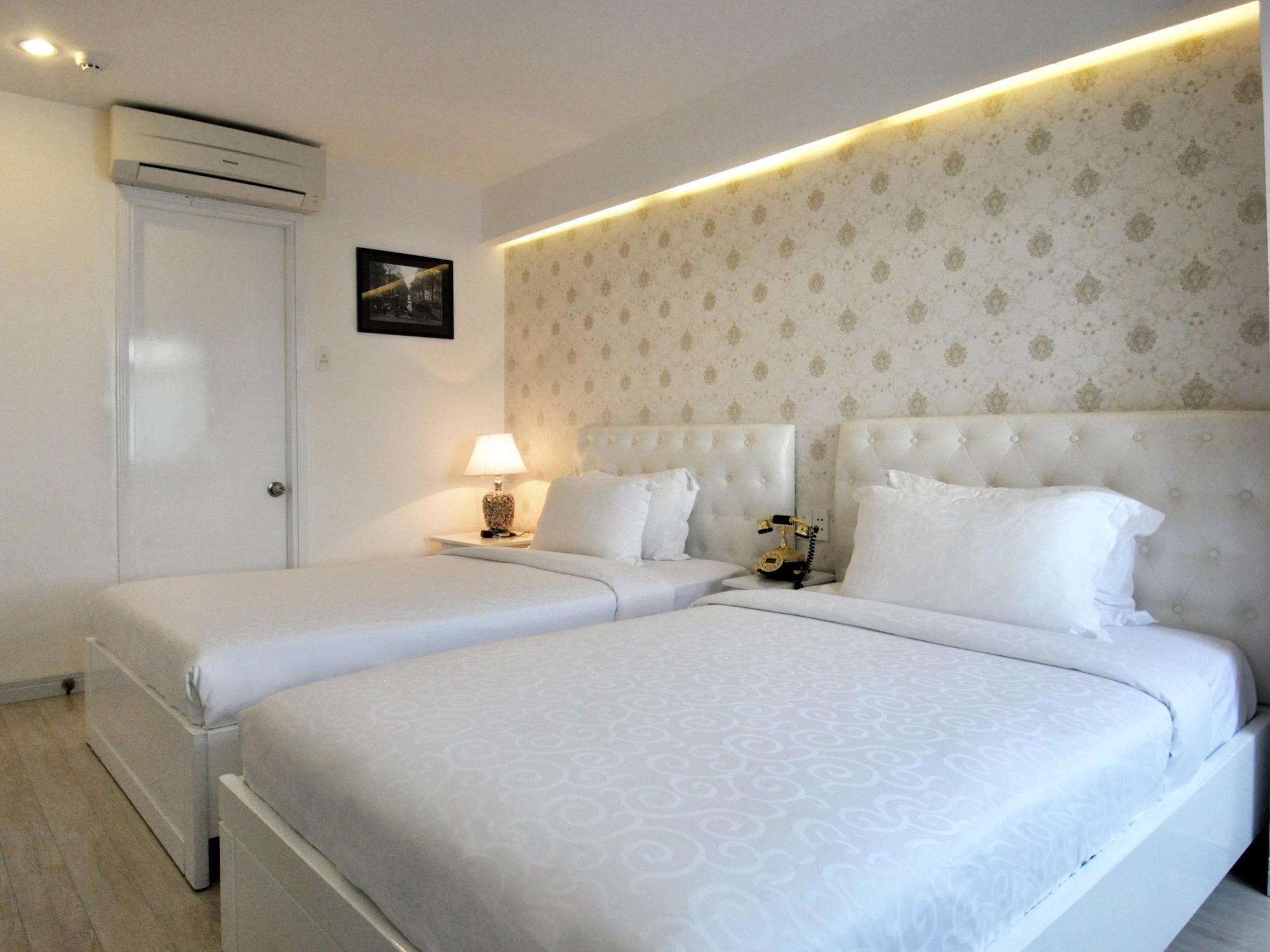 The White Hotel 8A Thai Van Lung Ho Chi Minh City Exterior photo